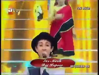 Awaara Hoon By Spanish 8 Year Old Boy - Classical Music Video