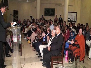 Salma Awan Speeching