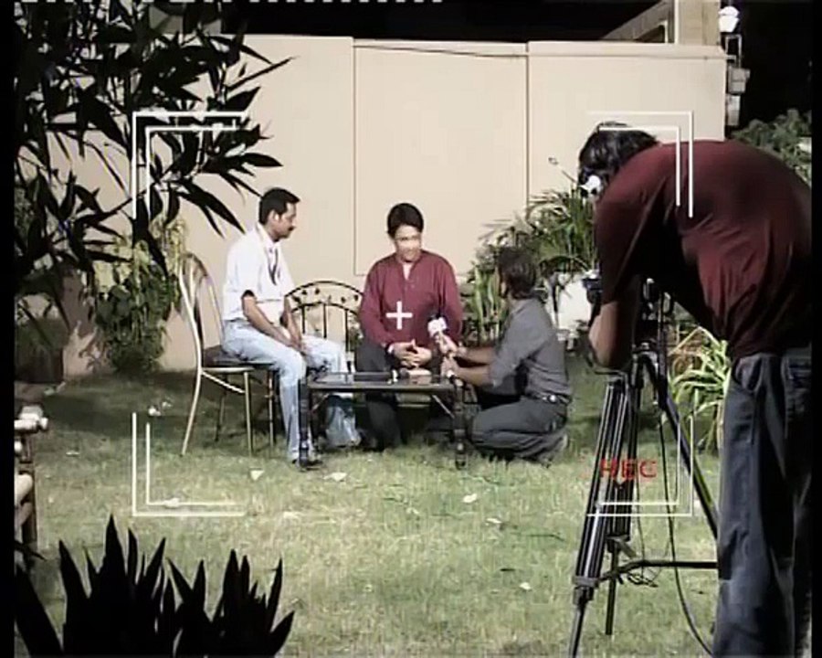 Blast Umer Sharif  over tv host jokes