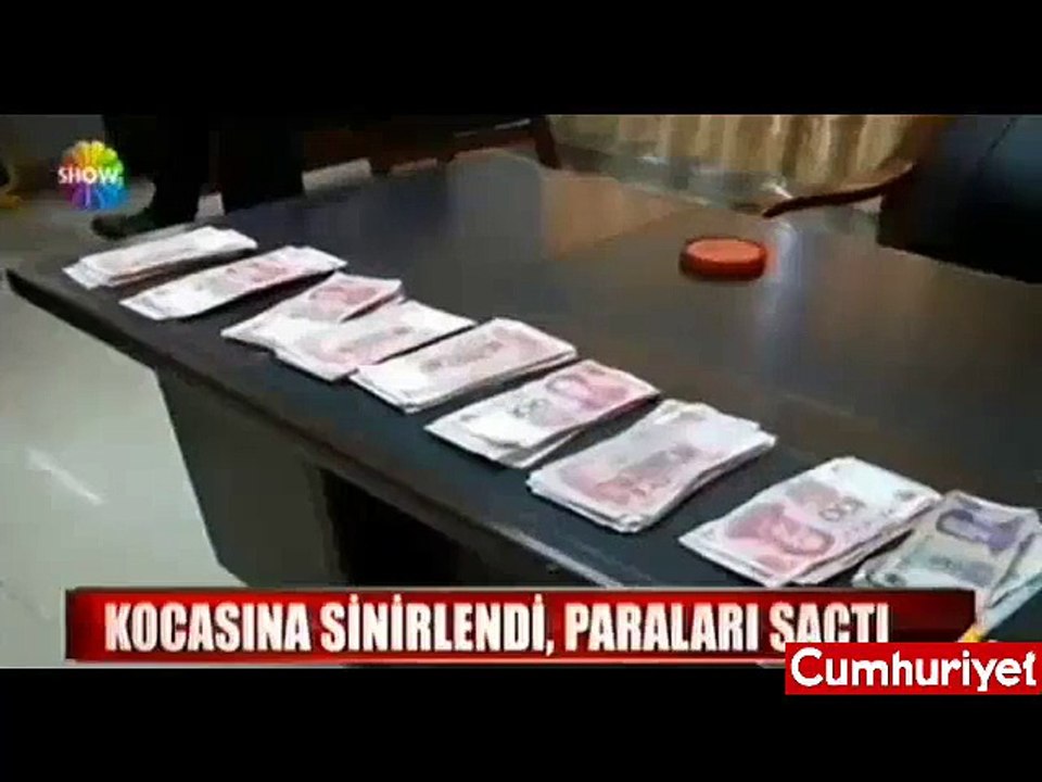 Kocasından intikam almak için paraları sokağa saçtı