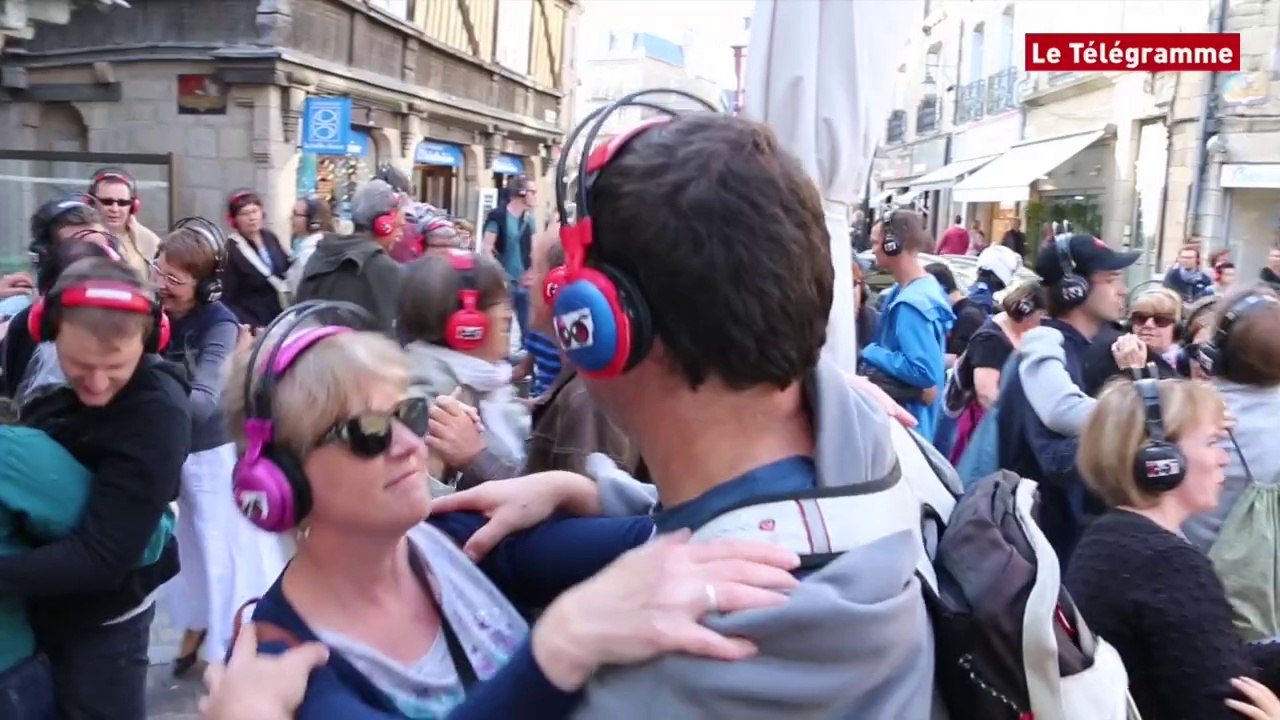 Insolite. Envie de visiter Dinan en se dandinant ?