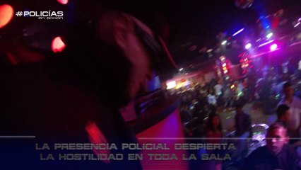Los agentes resuelven una presunta agresión en una discoteca - Policías en Acción
