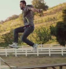 AEO Flex/Denim Parkour Featuring Jake Johnson