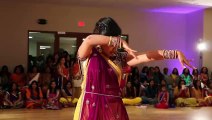 Desy Larki ka Hot Dance | Dilli Walla Ghagra |