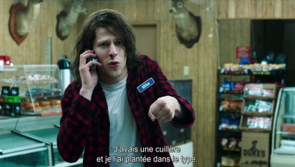 AMERICAN ULTRA Bande-annonce Extrait Je vais pisser dans mon froc VOST