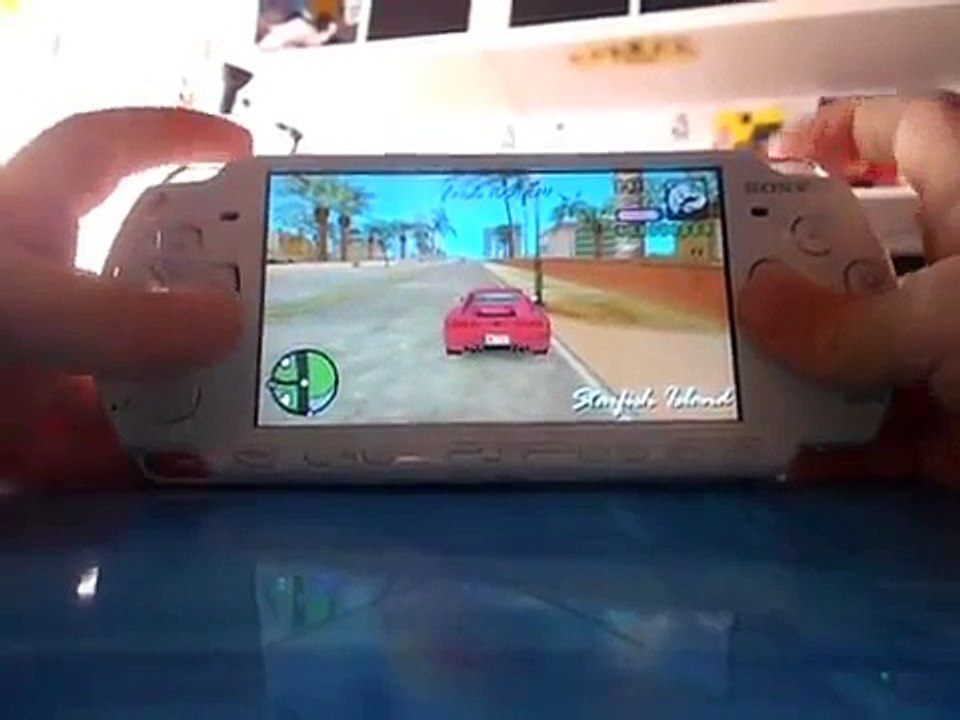 comment aller dans l'autre ville dans gta vice city story sur psp