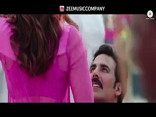Teri Meri Kahaani Hai Barshon ka Pani New Song Of Kareena with Akshy HD - Video Dailymotion