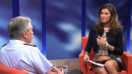Nachgefragt! Fernsehjournalistin Sandra Thier fühlt Oberst Ulrich Kirsch auf den Zahn