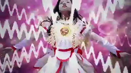 熊敏時裝皇后冠軍的cup noodle ad