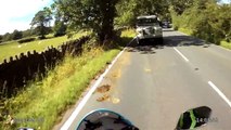 Honda Hornet 900: (Near Miss No.2 !) A 'Land Rover'...