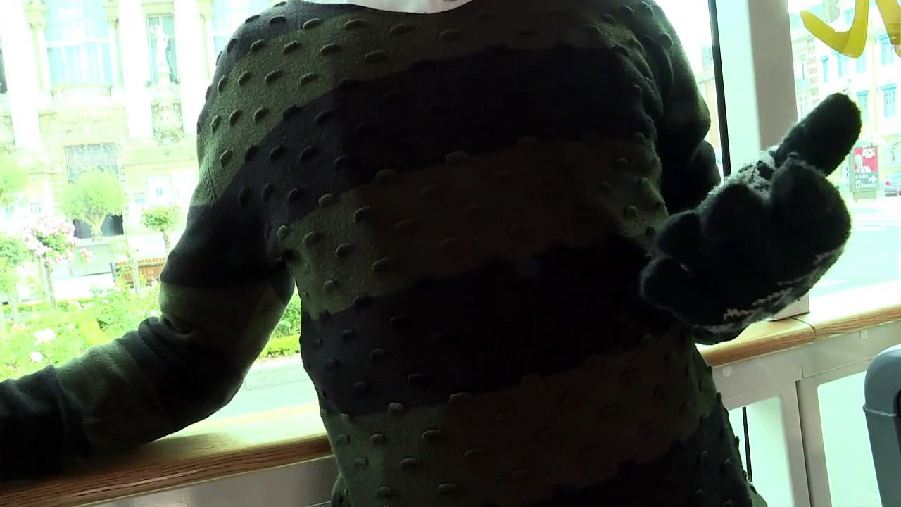 Des migrants tentent d'accéder aux navettes d'Eurotunnel