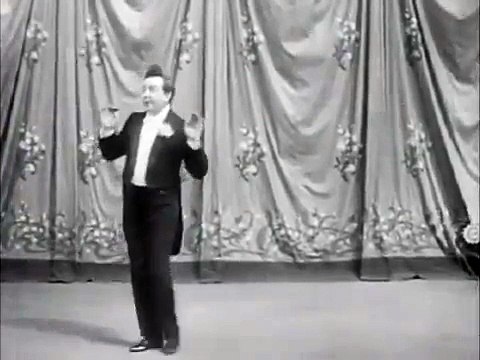 Felix Mayol Performs White Lilacs (1905) - ALICE GUY BLACHE - Lilas blanc