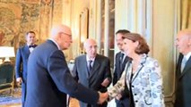 Il Presidente Napolitano consegna la Medaglia d'Argento al Merito Civile a Città Sant'Angelo