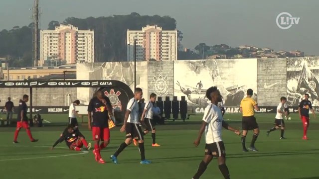 Corinthians não dá chances e vence jogo-treino contra Red Bull