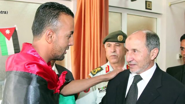 Canada's Foreign Minister Meets With Libyan Rebels