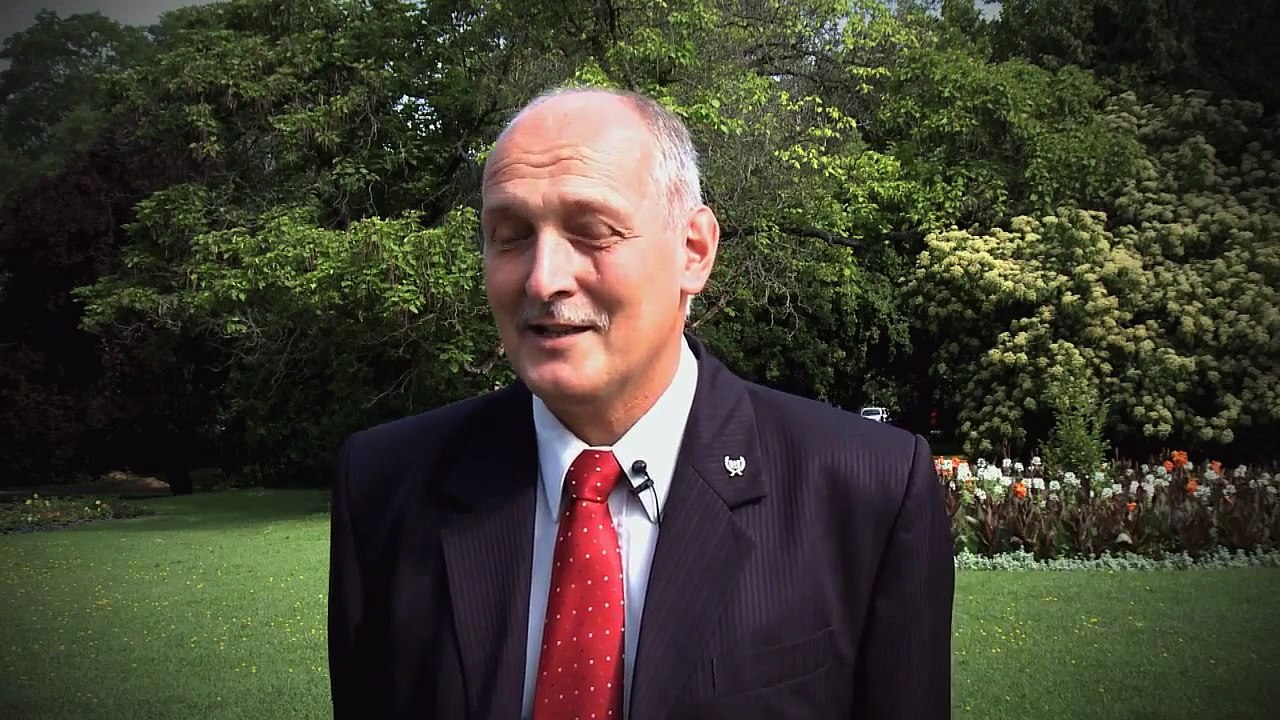 Dr.  Ugrósdy György