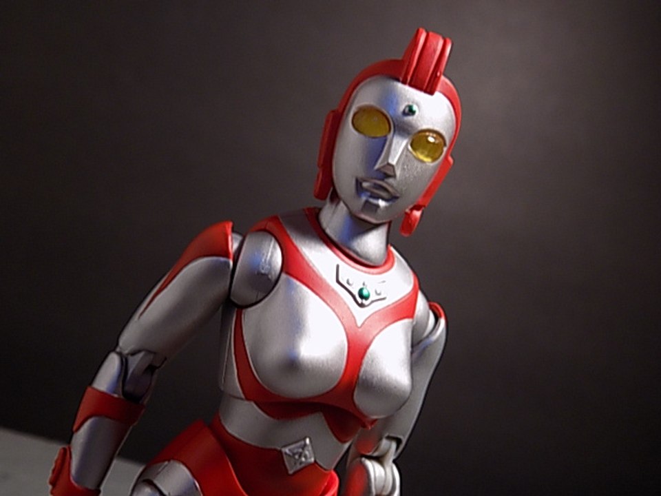 BANDAI ULTRA ACT ULTRAMAN YULLIAN ACTION FIGURE REVIEW - video