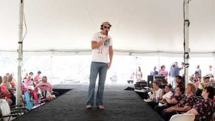 Pete Storm sings '"Thinking About You' Elvis Week 2014