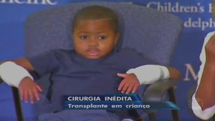 Filadélfia faz primeiro transplante duplo de mãos em uma criança
