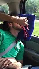 Uyuyan Arkadaşının Ağzına 11 Tane Twizzlers Soktu