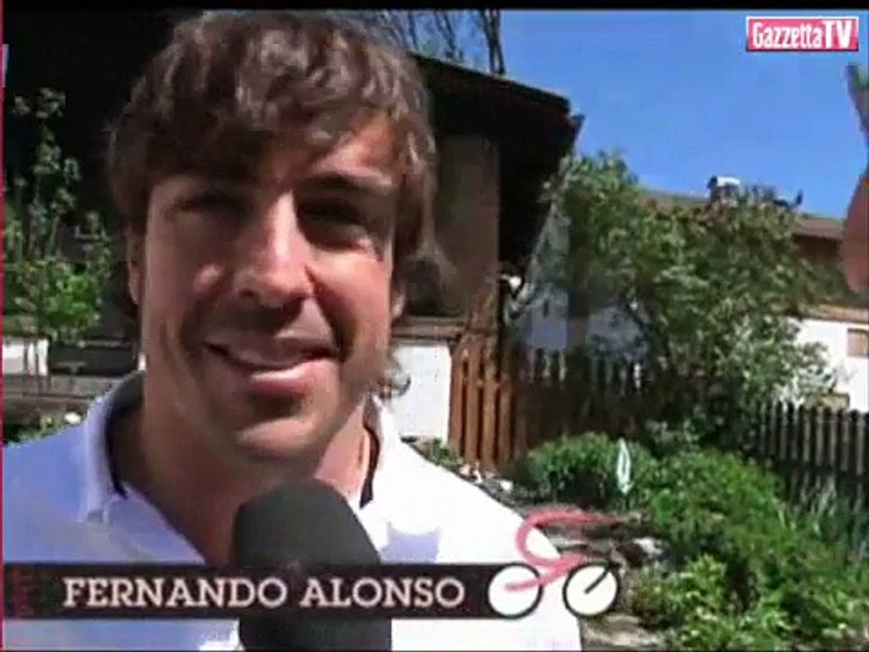 Fernando Alonso y Raquel del Rosario en Giro d'Italia