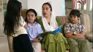 Benazir Bhutto with Bilawal, Aseefah and...