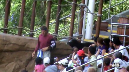 Clyde and Seamore take pirate island seaworld orlando 1
