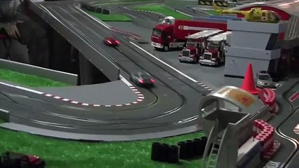 SLOT CAR CRASHES