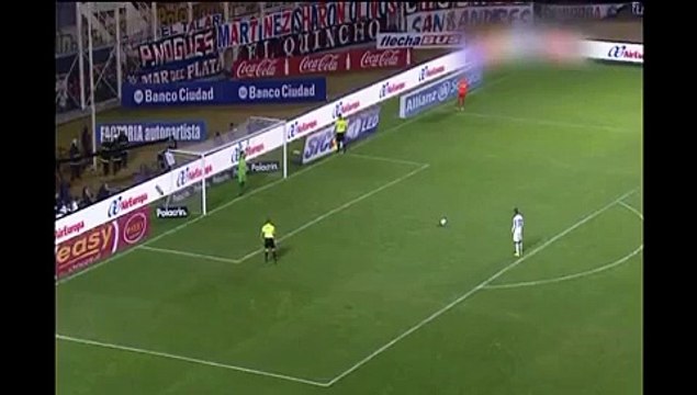 José Devecchi arrête un penalty sans les mains