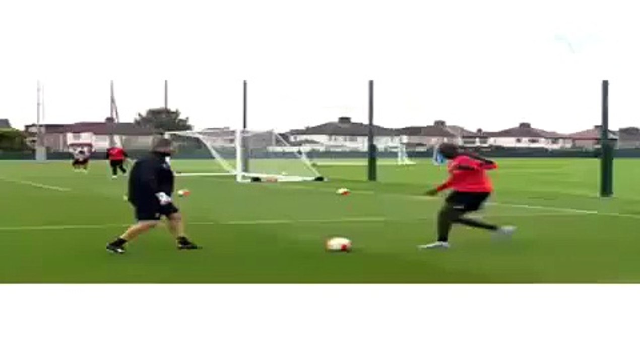 Skrtel'den harika vuruş!