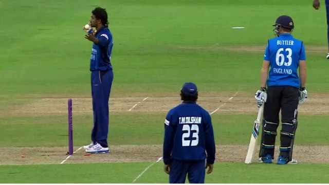 Ever Seen Cricket Run Out like this? This happened : One Off