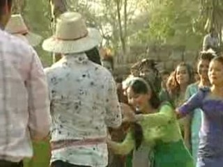 KHMER - Eun Srey Mom