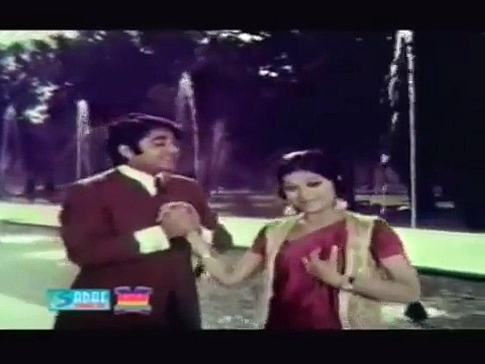 MAIN BANI DULHAN (1974) - Mere Mehboob Teri Nargisi Ankhon Ki Qasam - (Pakistani Film Song)