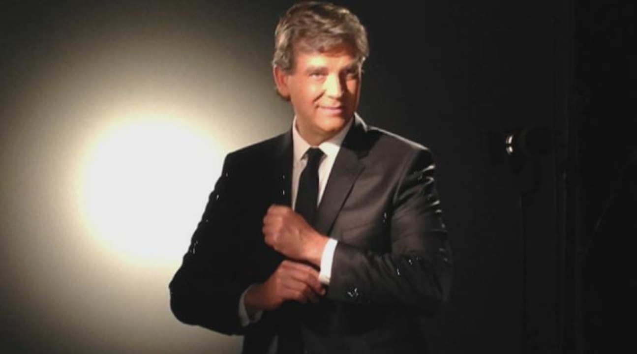 Quand Arnaud Montebourg fait le show - ZAPPING ACTU BEST-OF DU 04/08/2015