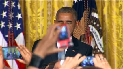 Moment Obama got heckled at LGBT reception-copypasteads.com