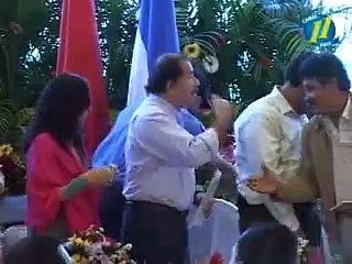 UCA REACCIONA ANTE VERSIÓN DE ROSARIO MURILLO