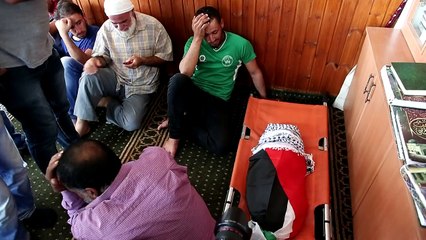 وفاة والدة الرضيع الفلسطيني الذي قتل حرقا، متاثرة بحروقها