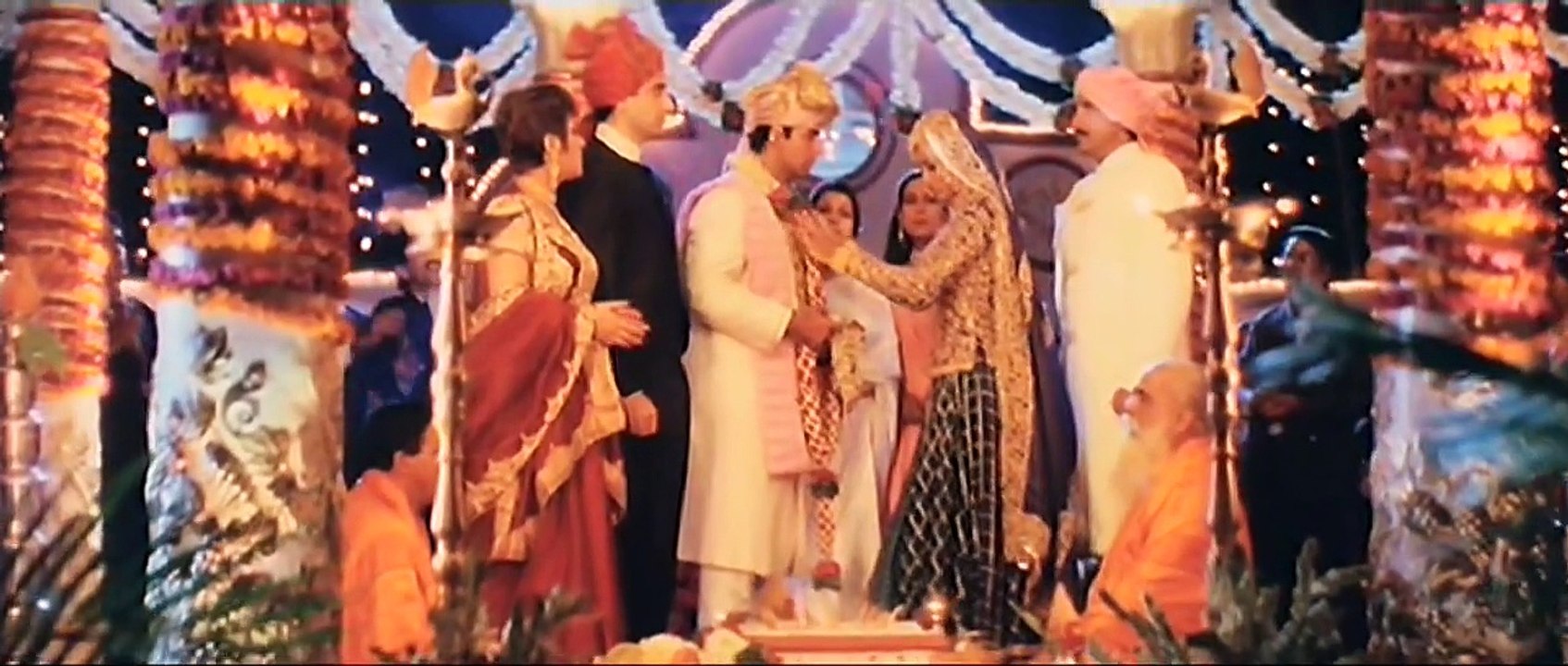 Dulhe Ka Sehra Suhana Lagta Hai - Dhadkan 720p (Nusrat Fateh Ali Khan)