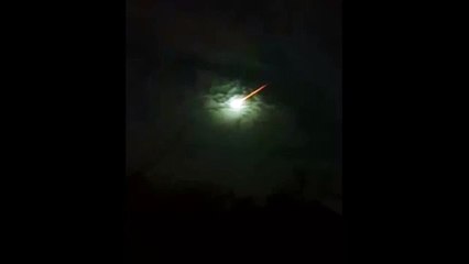 Extraña luz verde iluminó cielo argentino