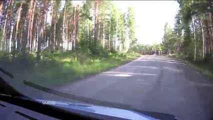 WRC, Finlande - La violente sortie de route de Neuville