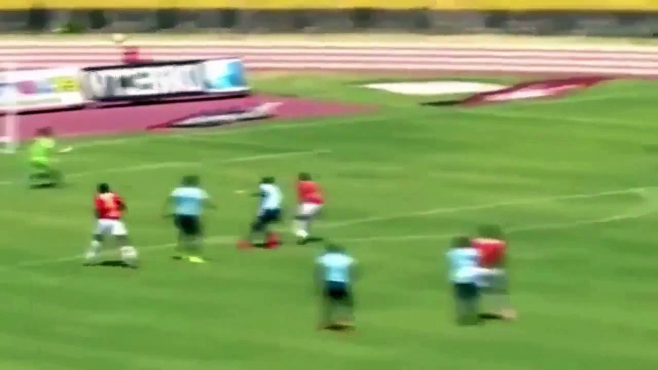 Is this backheel from Luis "Chucho" Bolaños the best goal of 2015