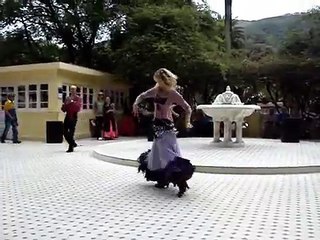DANÇA... CIGANA!