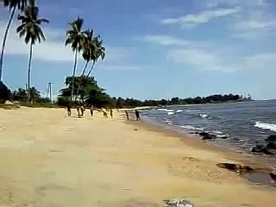 La plage de wamie kribi.