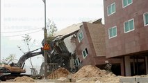 「韓国の斜塔」と話題になったビルが撤去作業中に崩壊