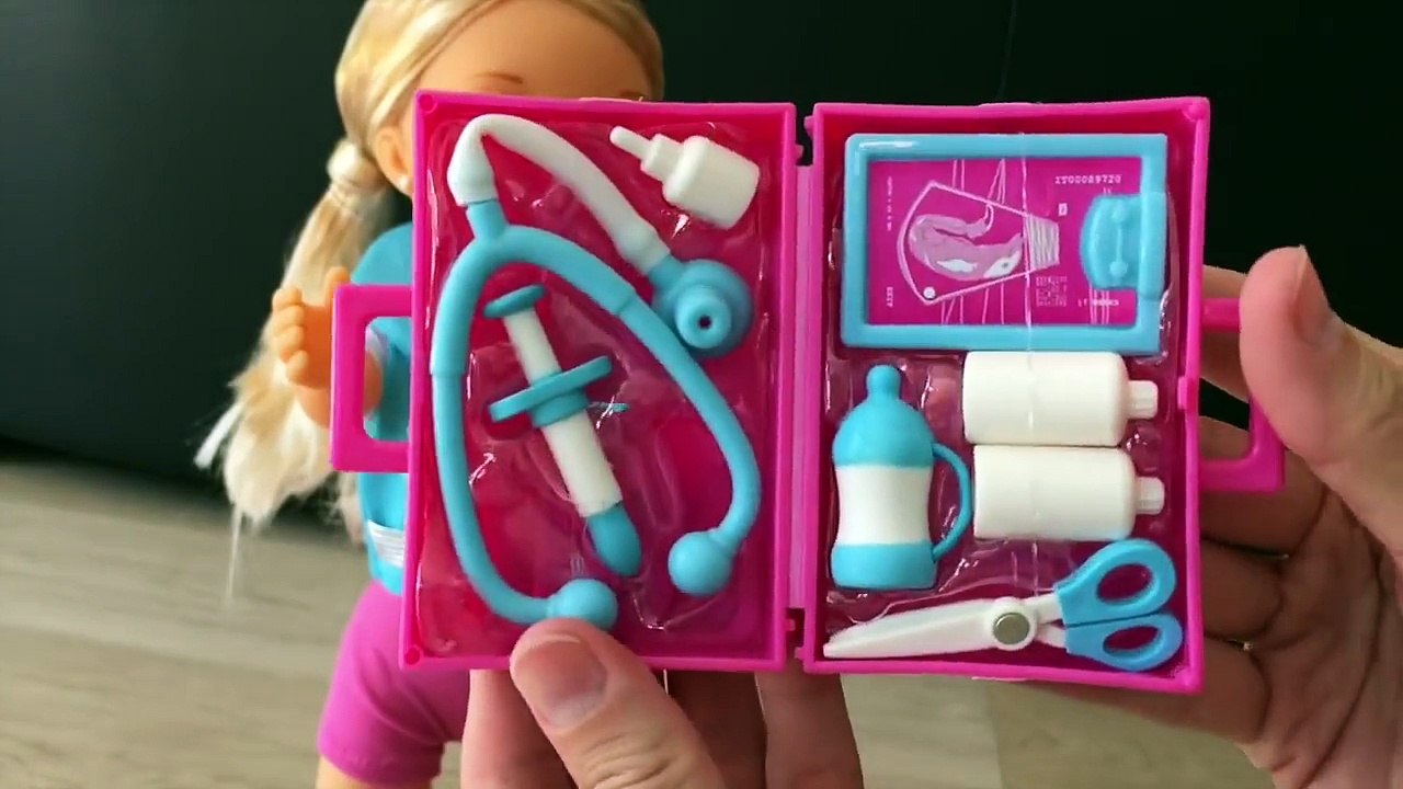 Nancy and the Dolphins Baby Dolls Nancy y Los Delfines Newborn Dolphin Toy Videos