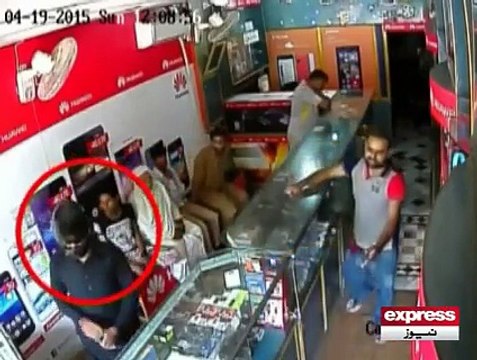 اسلام آباد میں بہادر دوکانداروں نے ڈاکووں کو پکڑ کر پولیس کے حولے کردیا