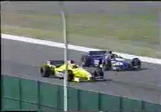 F1 1996 Diniz & Badoer Crash Argentine (2)