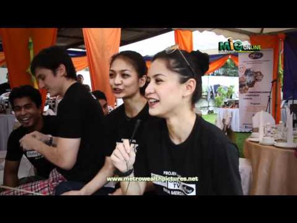 MiG Online   Lisa Surihani dan Mia Sara siapkan lemang
