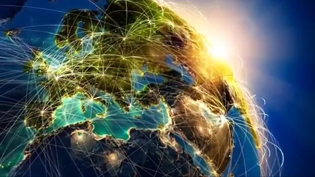 Sia - Chandelier (57th GRAMMYs feat. Kristen Wiig & Maddie Ziegler)