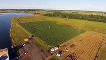 Groningen vanuit de lucht: het maisdoolhof in Meerstad - RTV Noord